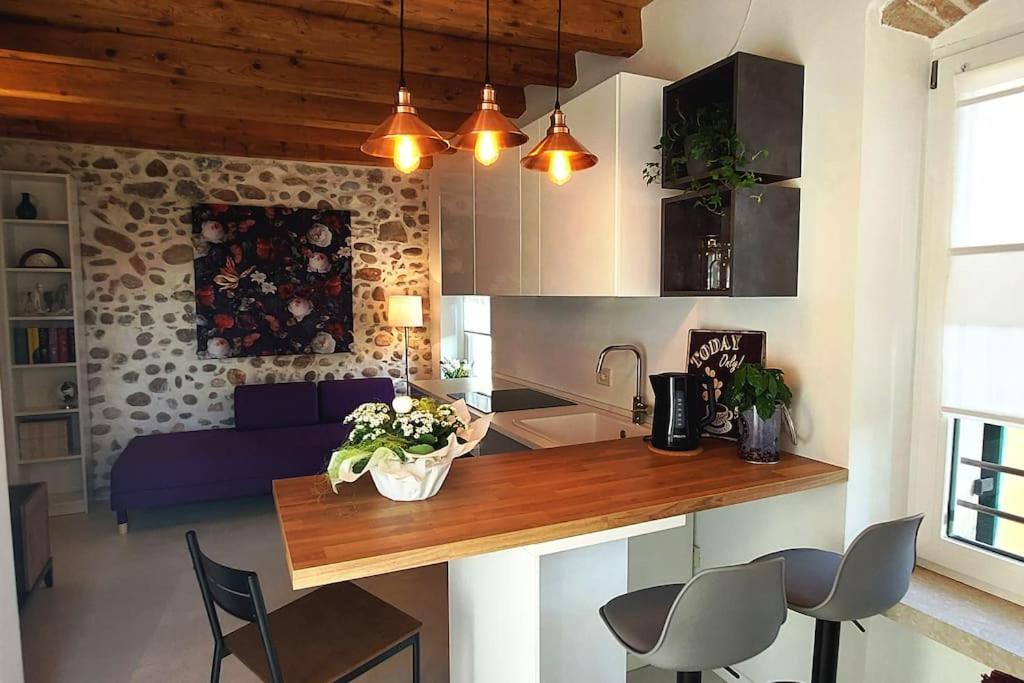 Sui Tetti Di Valeggio - Holiday Apartment Валеджо сул Минчио Екстериор снимка
