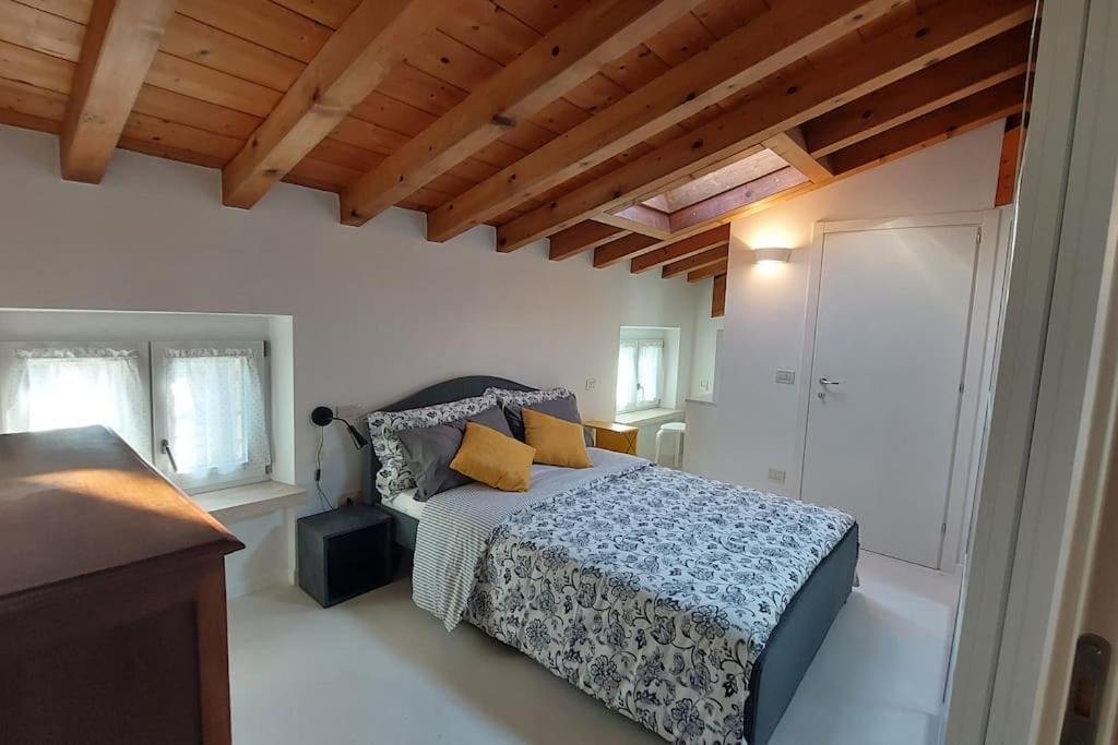 Sui Tetti Di Valeggio - Holiday Apartment Валеджо сул Минчио Екстериор снимка